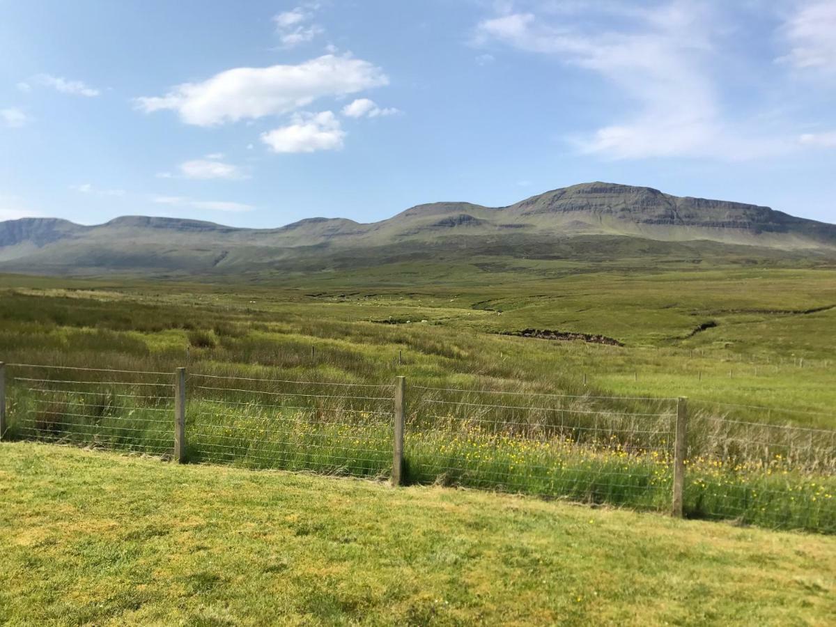 Trotternish Ridge View Staffin Exterior foto
