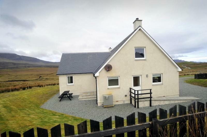 Trotternish Ridge View Staffin Exterior foto